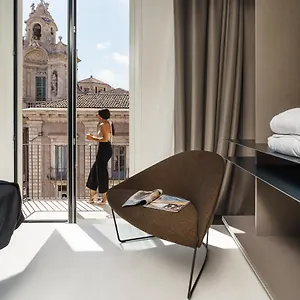 Meo Design & , Catânia Itália
