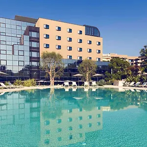 Mercure Romanazzi Carducci 4*, Bari Itália